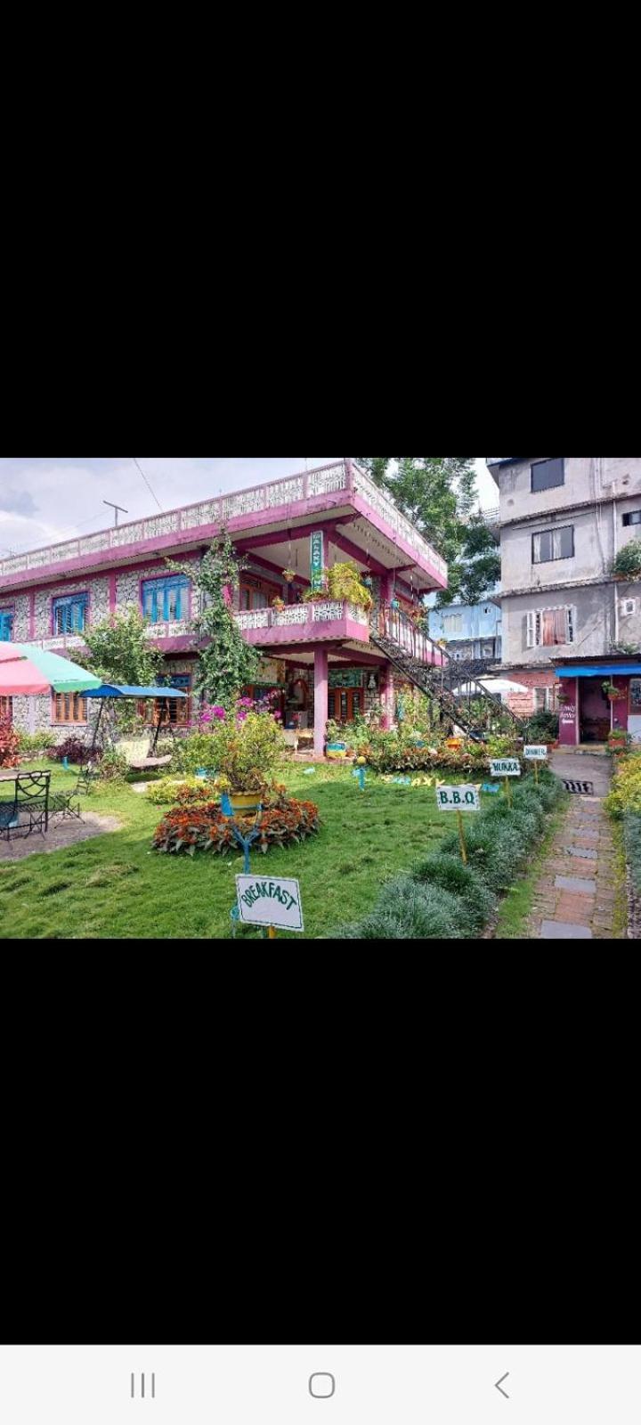 Galaxy Inn Guest House Pokhara Bagian luar foto