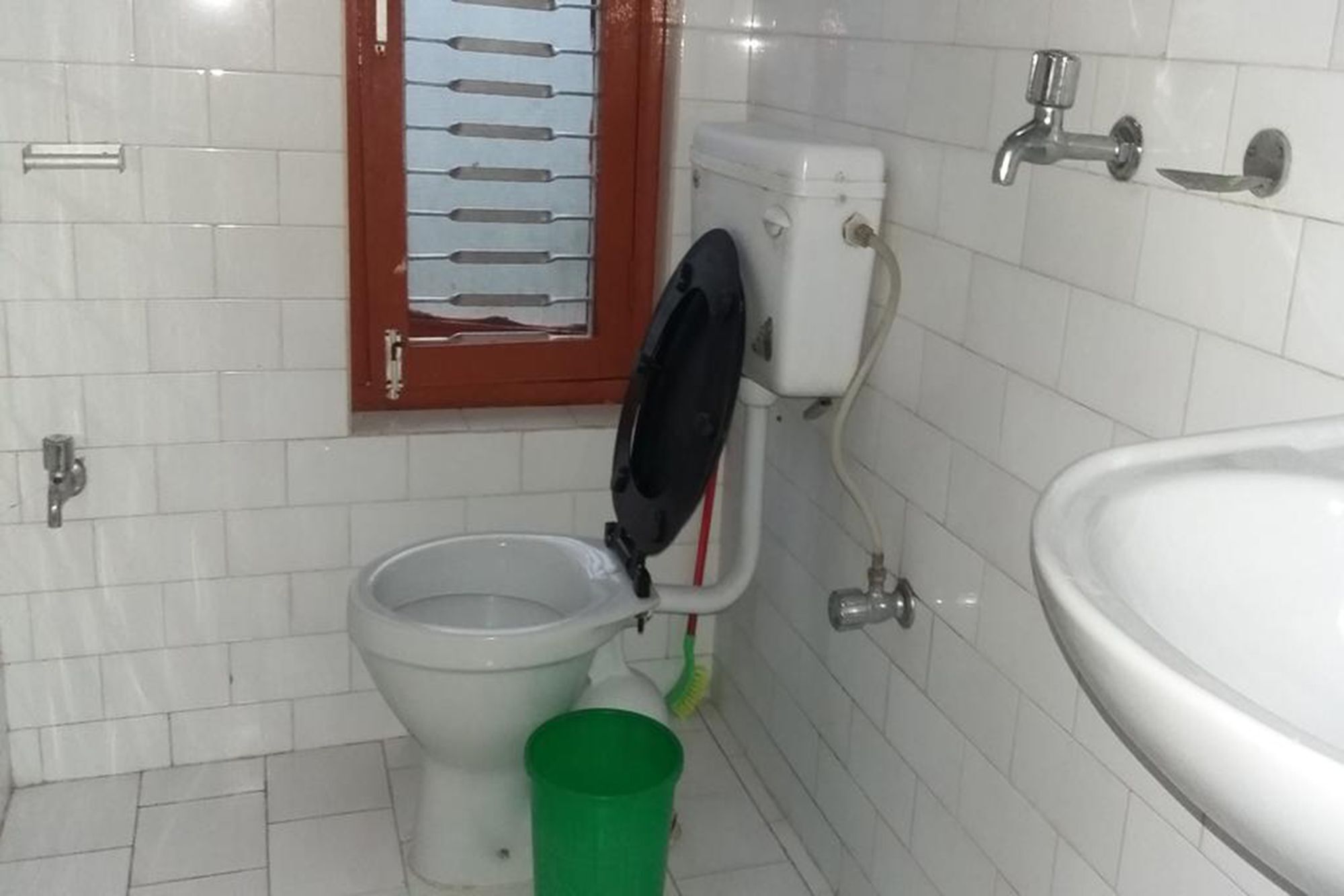 Galaxy Inn Guest House Pokhara Bagian luar foto