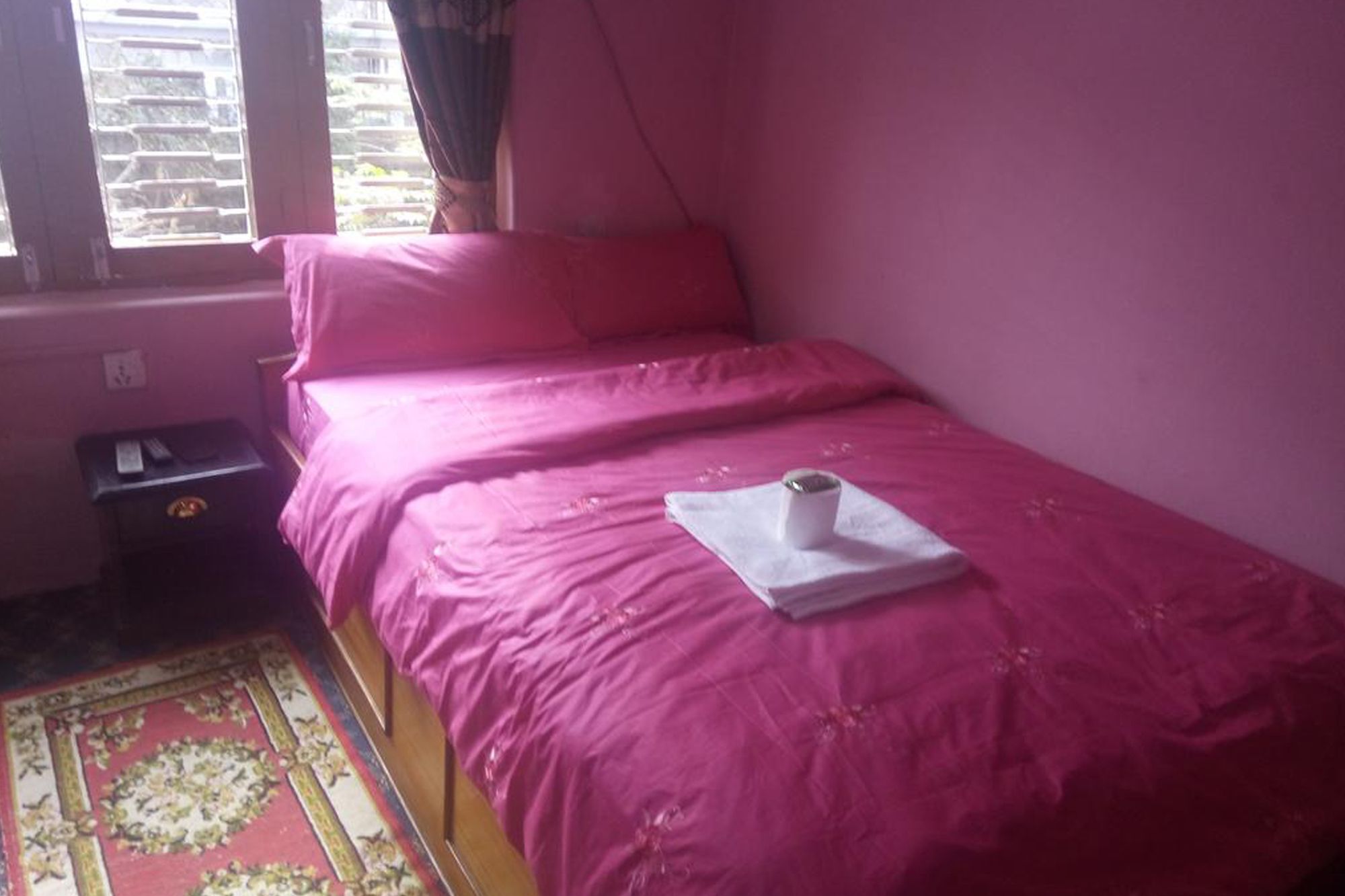 Galaxy Inn Guest House Pokhara Bagian luar foto